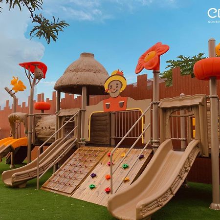 Centara Sonrisa Residences & Suites Sriracha Si Racha Bagian luar foto