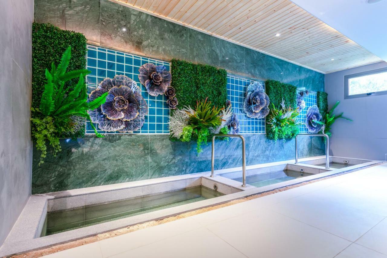 Centara Sonrisa Residences & Suites Sriracha Si Racha Bagian luar foto
